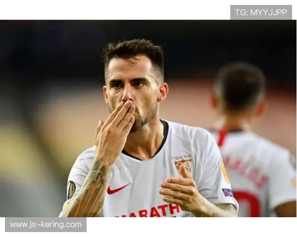 布鲁诺一脚直塞撕开中路防线