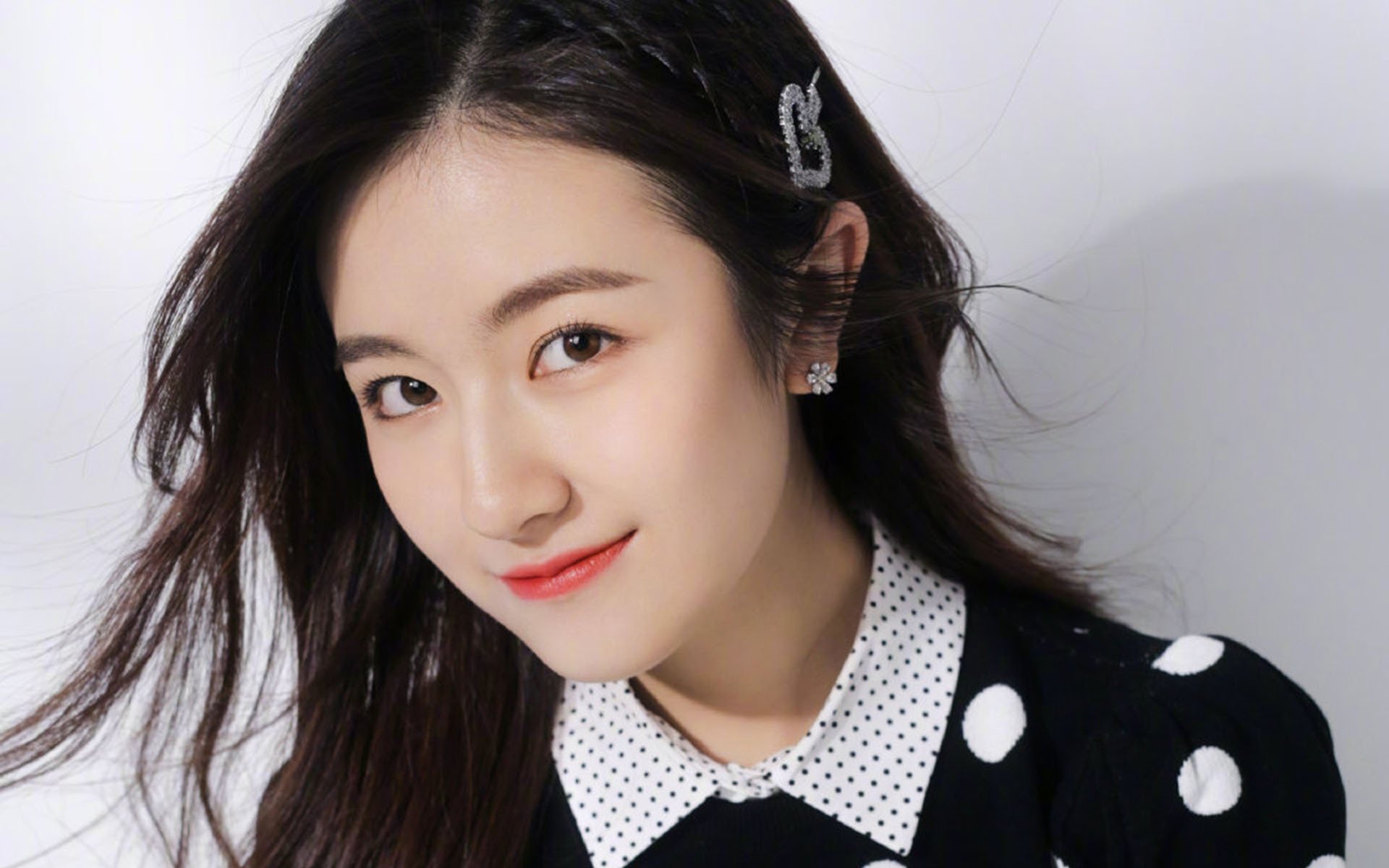 绿色环保材料在未来足球场馆中的应用逐步普及，推动低碳发展，什么是绿色环保材料,在园林工程中有何运用